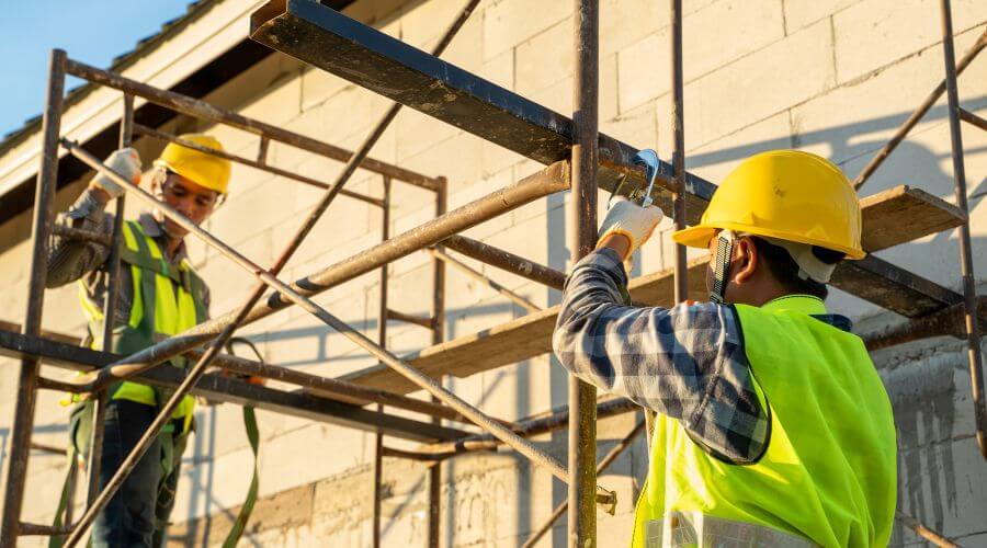 Professional residential roofers in Brewton, AL